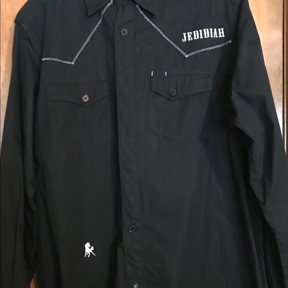 Men’s USA size Med Black long sleeve casual shirt